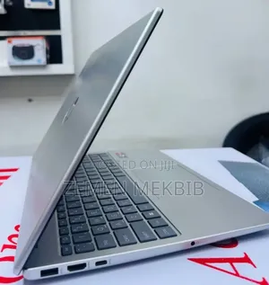 New Laptop HP 8GB AMD Ryzen 5 SSD 512GB