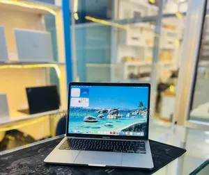 New Laptop Apple MacBook Pro 2022 M2 8GB Apple M2 SSD 512GB