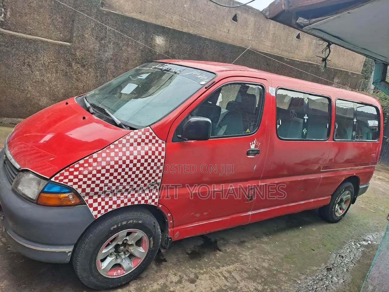 Car 2006 Red