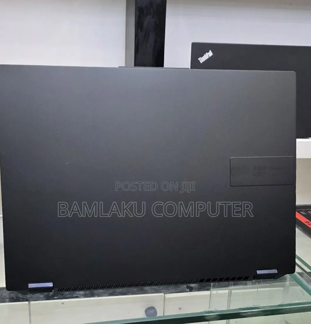 New Laptop Asus VivoBook 15 X505BA 8GB Intel Core i9 SSD 1T