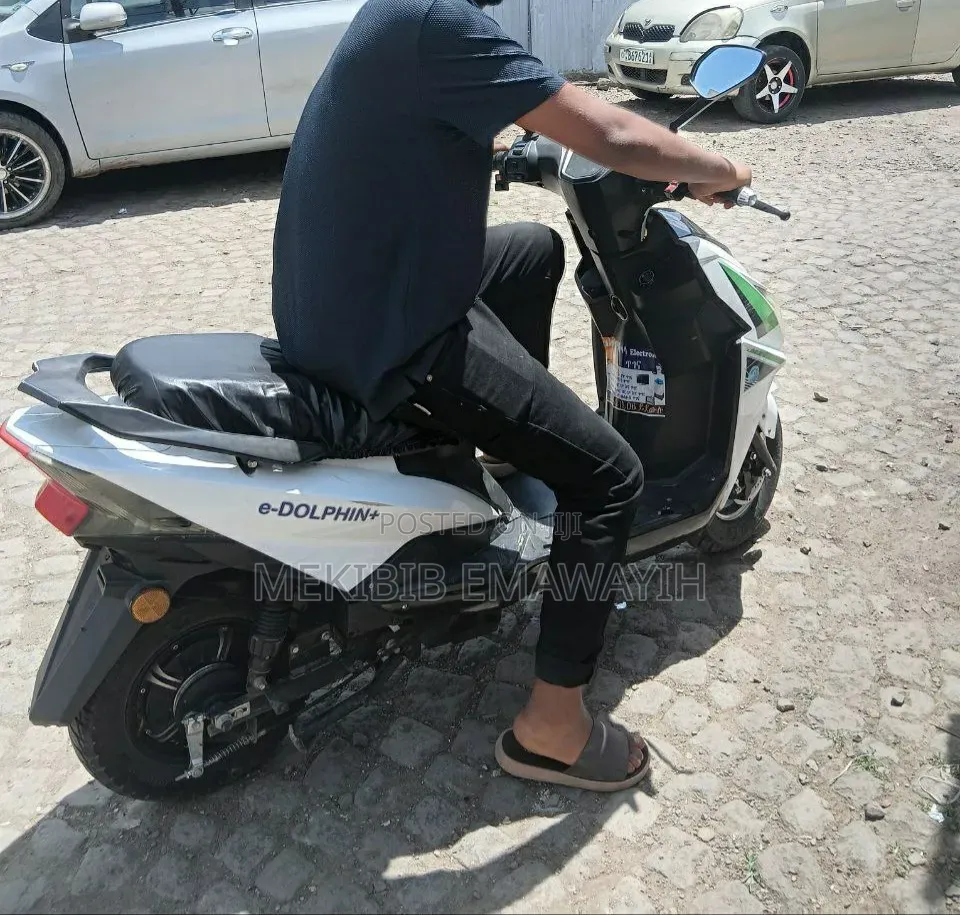 Motorcycle 2024 White