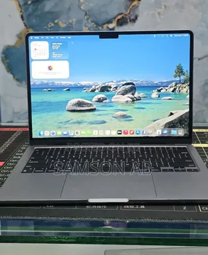 New Laptop Apple MacBook Air 2022 M2 16GB Apple M2 SSD 512GB