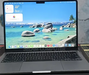 New Laptop Apple MacBook Air 2022 M2 16GB Apple M2 SSD 512GB