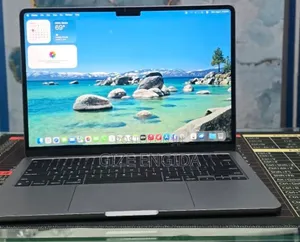 New Laptop Apple MacBook Air 2022 M2 16GB Apple M1 SSD 512GB