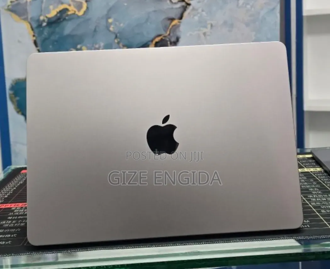 New Laptop Apple MacBook Air 2022 M2 16GB Apple M1 SSD 512GB