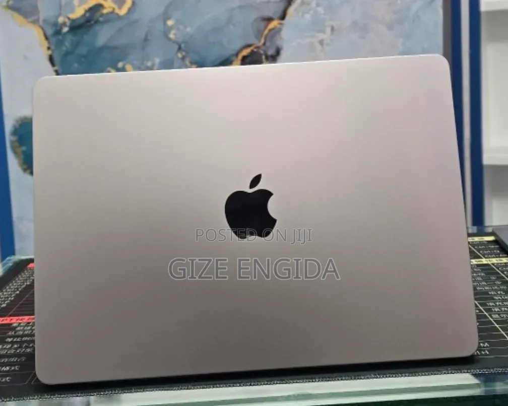 New Laptop Apple MacBook Air 2022 M2 16GB Apple M1 SSD 512GB