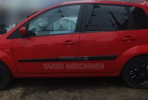 Ford Fiesta 2006 Red