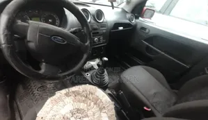 Ford Fiesta 2006 Red