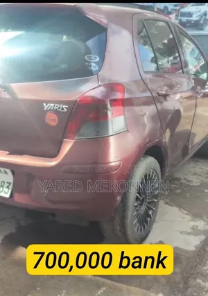 Toyota Yaris 2010 Burgundy