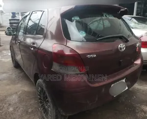 Toyota Yaris 2010 Burgundy