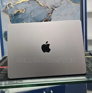 New Laptop Apple MacBook Air 2022 M2 16GB Apple M2 SSD 512GB