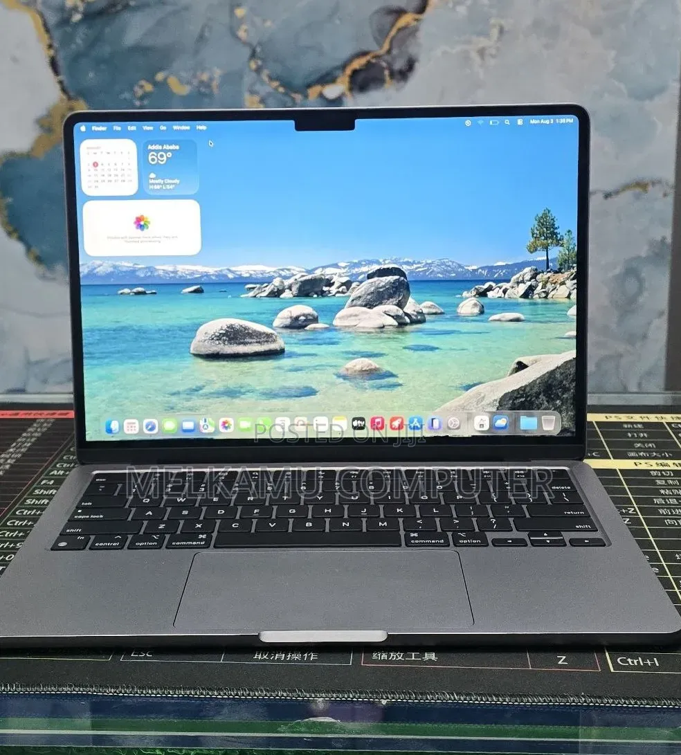 New Laptop Apple MacBook Air 2022 M2 16GB Apple M2 SSD 512GB