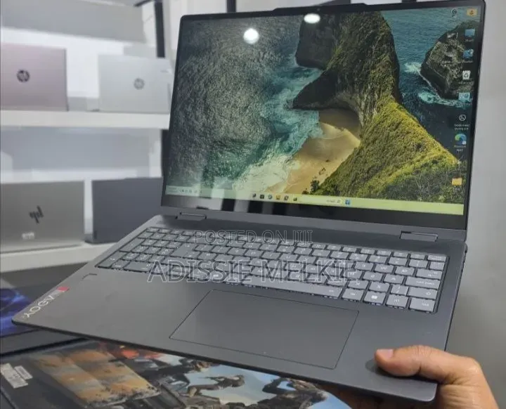 New Laptop Lenovo 16GB Intel Core Ultra 5 SSD 512GB