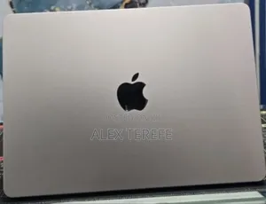New Laptop Apple MacBook Air 2022 M2 16GB Apple M2 SSD 512GB