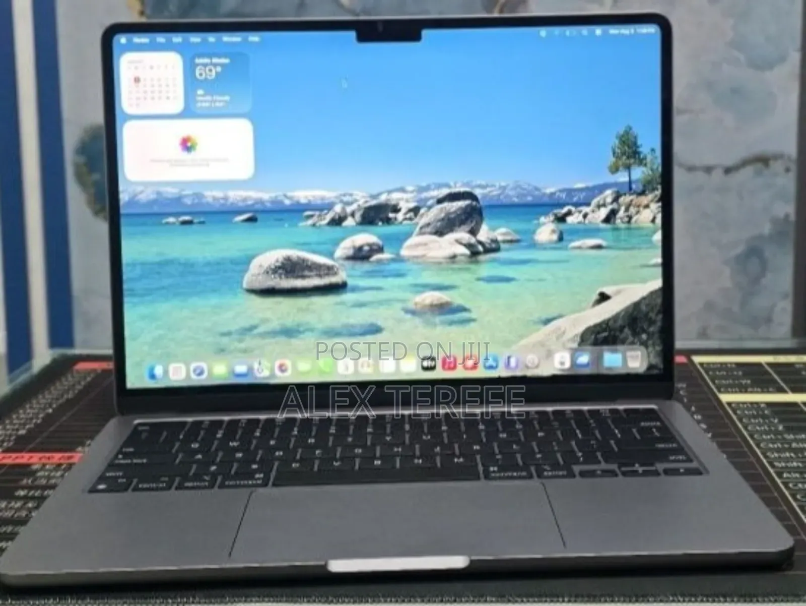 New Laptop Apple MacBook Air 2022 M2 16GB Apple M2 SSD 512GB