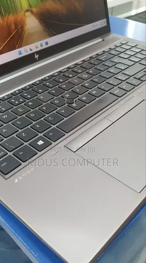 New Laptop HP ZBook Studio 16GB Intel Core i7 SSD 512GB