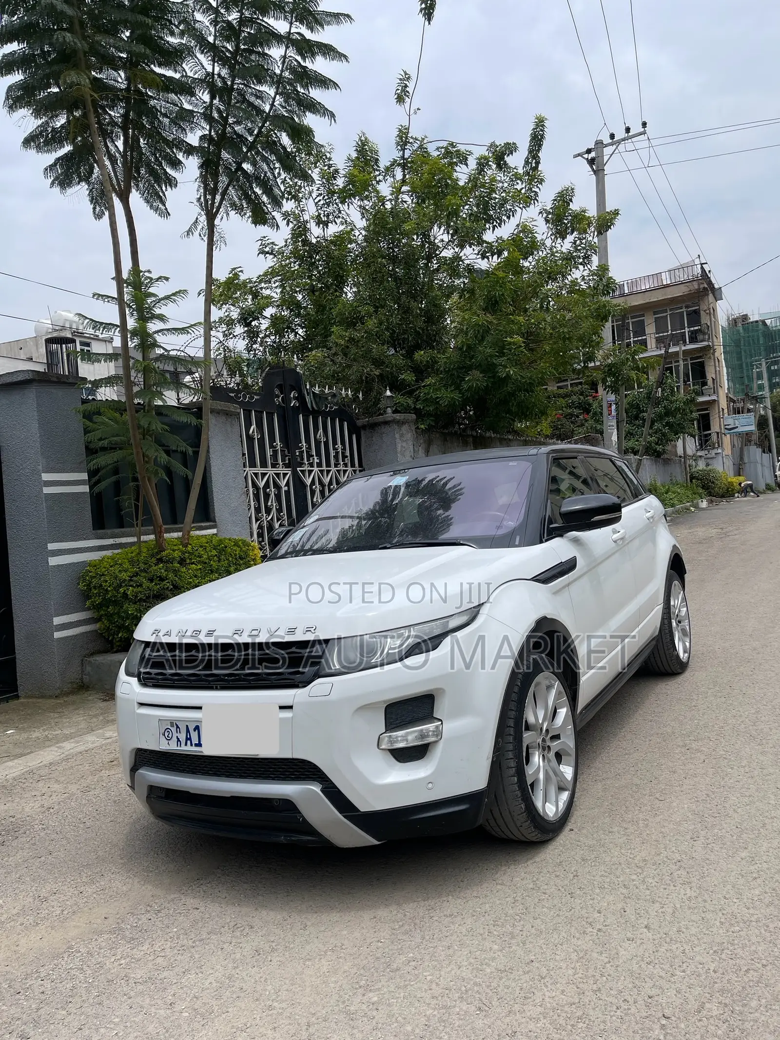 Car 2012 White