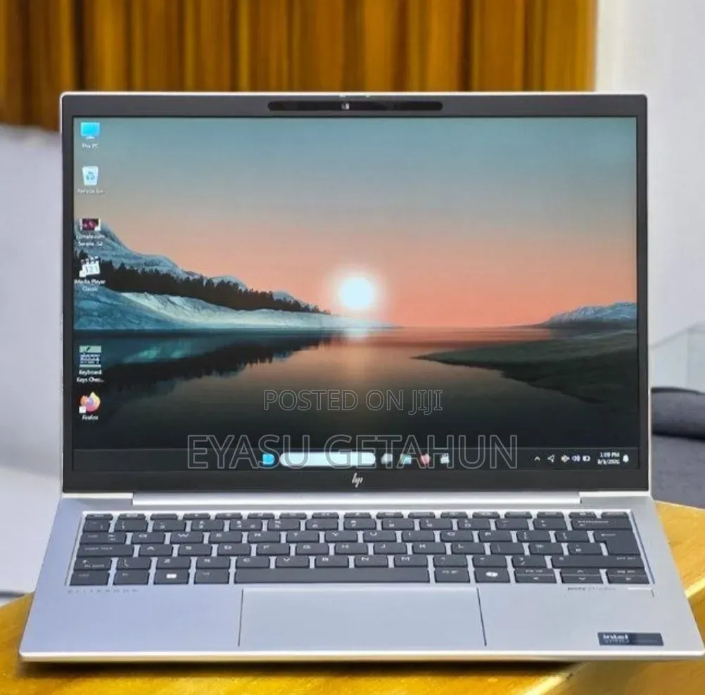 New Laptop HP Elitebook 830 G11 16GB Intel Core Ultra 7 SSD 512GB
