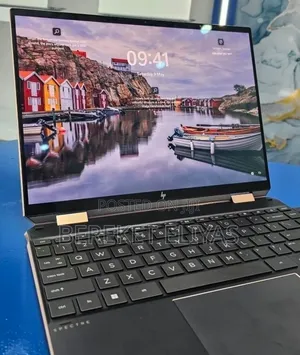 New Laptop HP Spectre X360 16GB Intel Core i7 SSD 512GB
