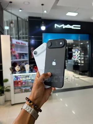 New Apple iPhone 17 256 GB