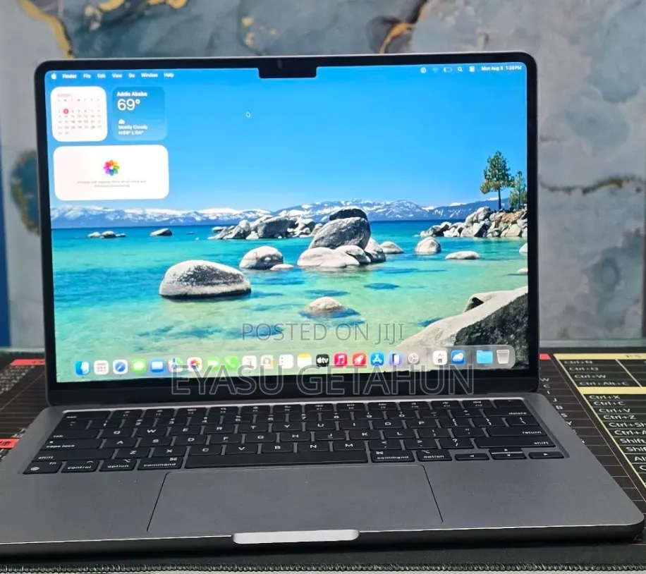 New Laptop Apple MacBook Air 2022 M2 16GB Apple M2 SSD 512GB
