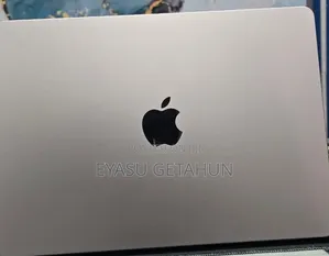 New Laptop Apple MacBook Air 2022 M2 16GB Apple M2 SSD 512GB