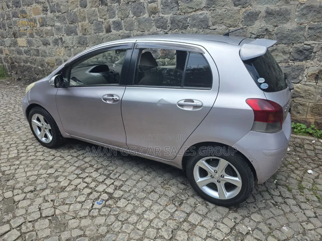 Toyota Yaris 2010 Maroon