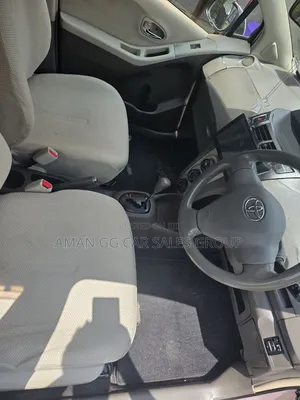 Toyota Yaris 2010 Maroon