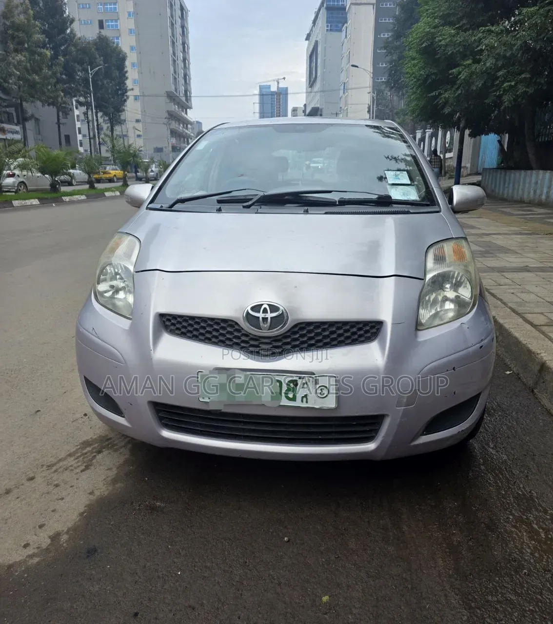Toyota Yaris 2010 Maroon