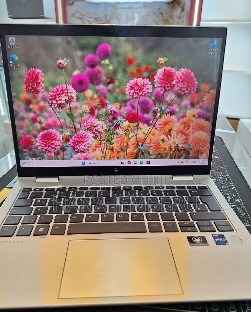 New Laptop HP EliteBook 830 G9 16GB Intel Core i5 SSD 512GB
