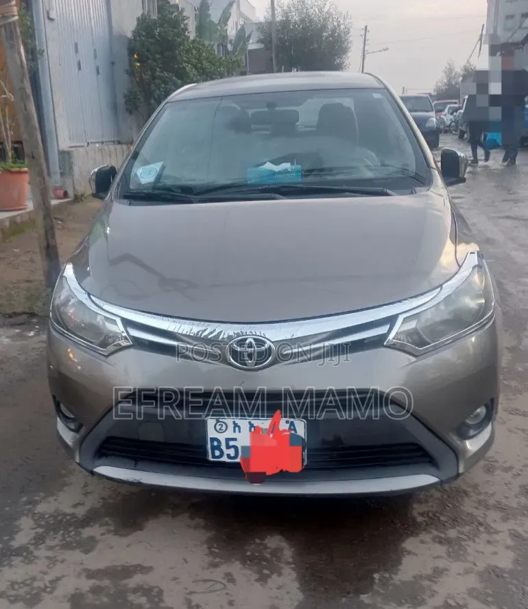 Toyota Yaris 2016