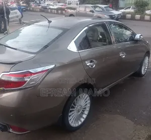 Toyota Yaris 2016