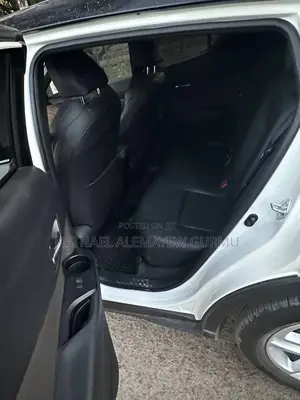 Toyota C-HR 2022 White