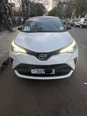 Toyota C-HR 2022 White