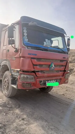 Sinotruk Howo 2016 Red