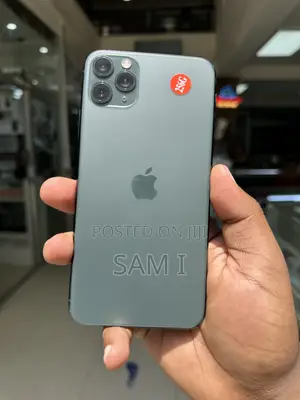 New Apple iPhone 11 Pro Max 256 GB Gold