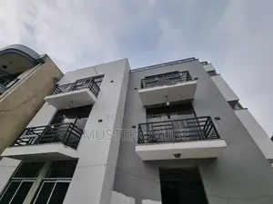 8bdrm House in Addis Ababa, Kolfe Keranio for sale