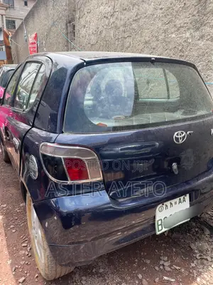 Toyota Vitz 2001 Purple
