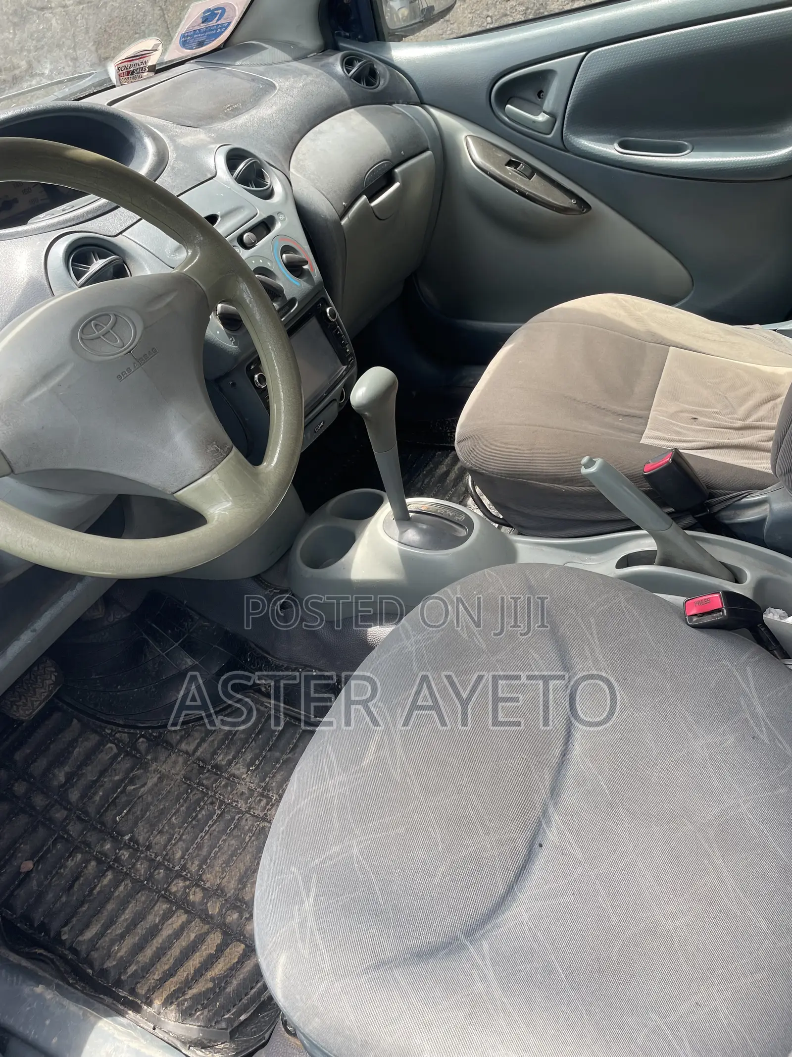 Toyota Vitz 2001 Purple