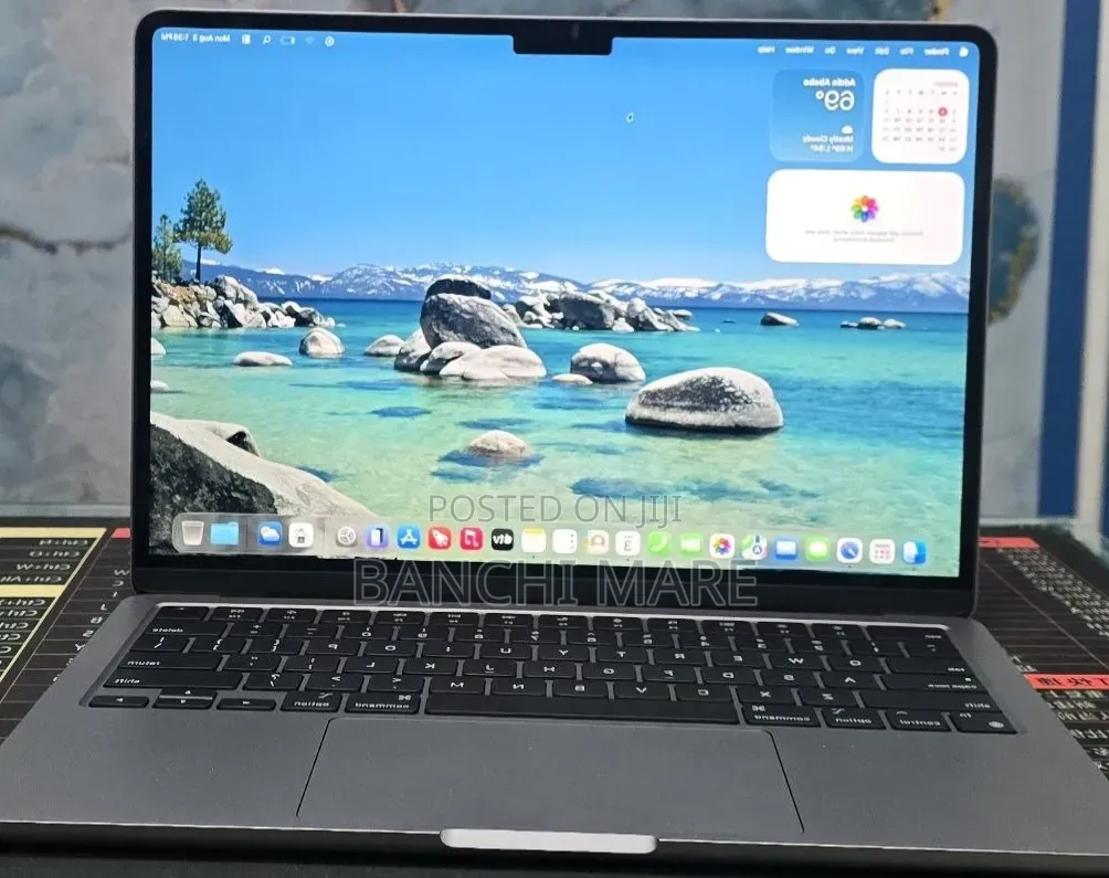 New Laptop Apple MacBook Air 2022 M2 16GB Apple M2 SSD 512GB