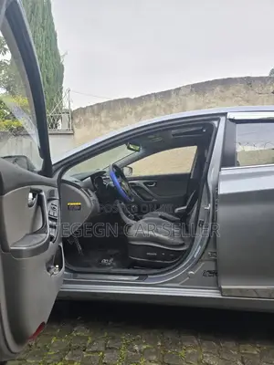 Hyundai Avante 2015 Gray