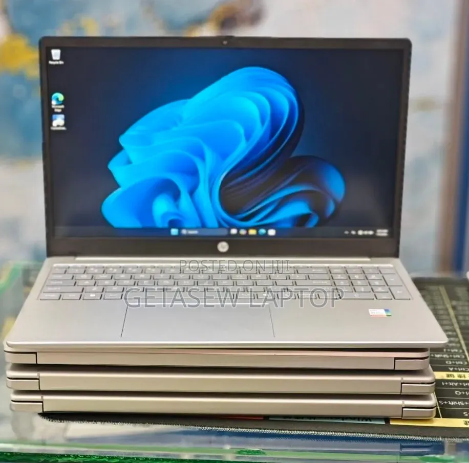 New Laptop HP Stream Notebook 16GB Intel Core i7 SSD 512GB