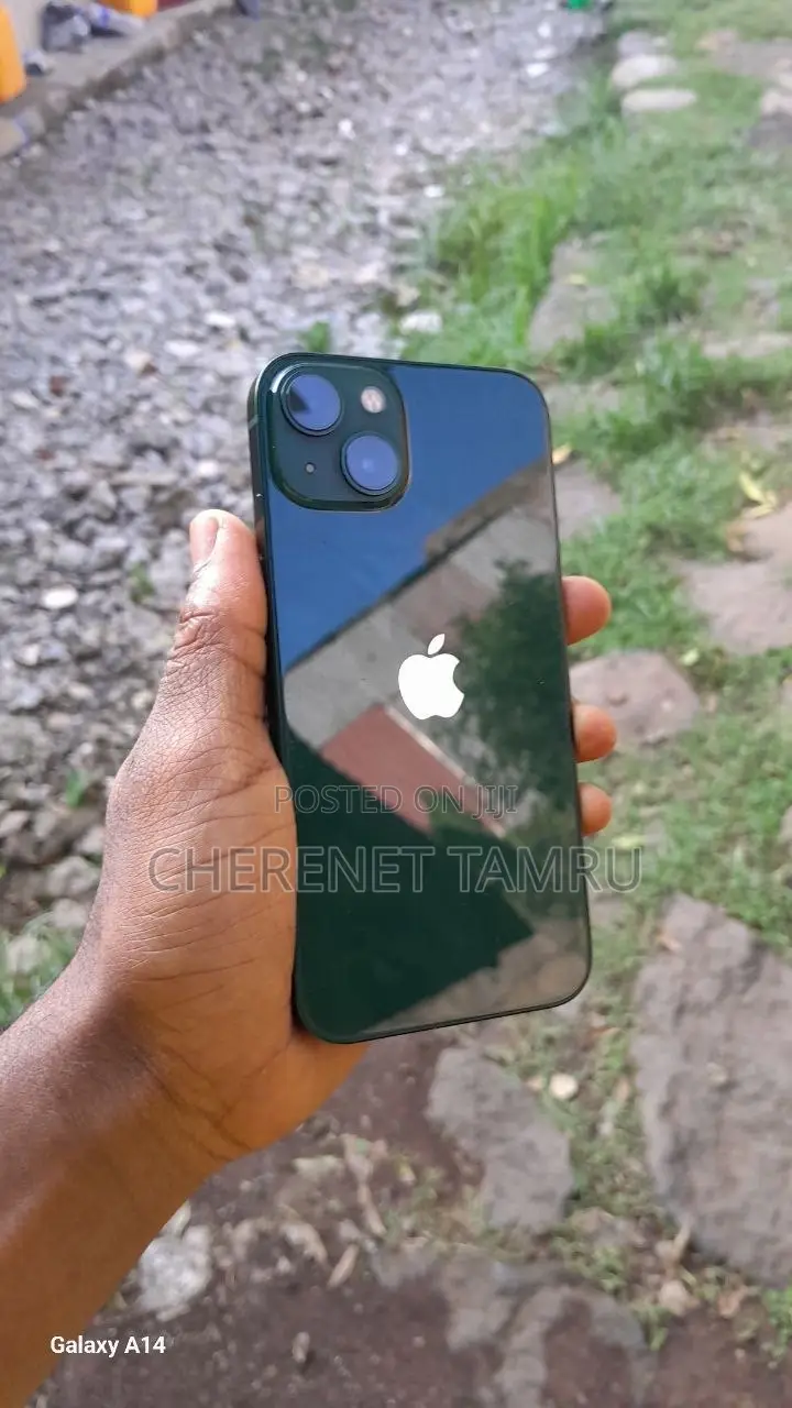 Apple iPhone 13 128 GB Green