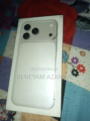 New Apple iPhone 17 Pro Max 256 GB Silver
