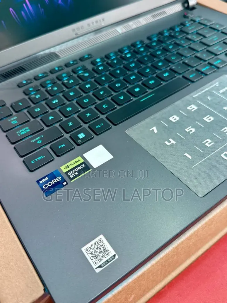 New Laptop Asus ROG Strix G16 G614 16GB Intel Core i9 SSD 1T