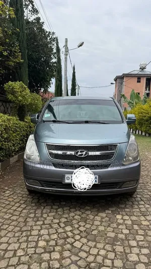 Hyundai Starex 2013 Silver