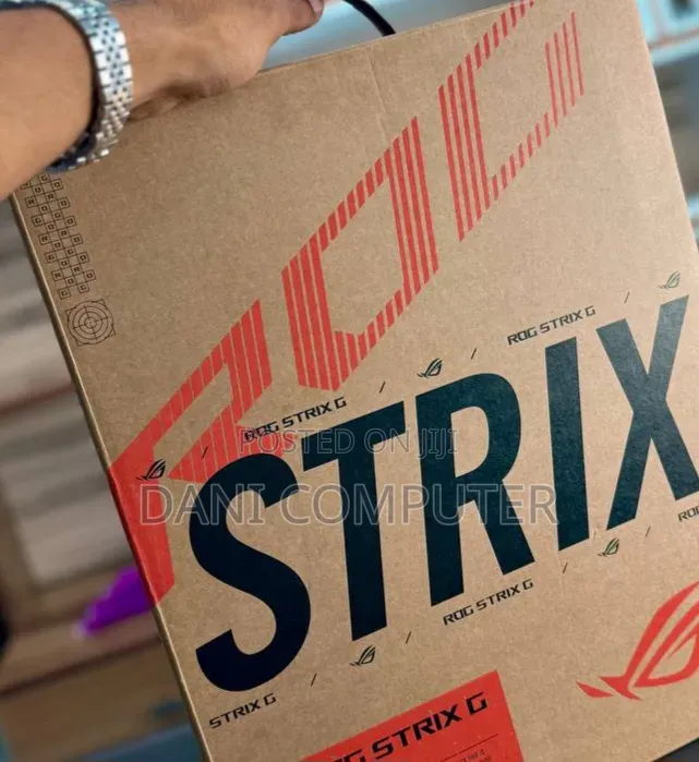 New Laptop Asus ROG Strix G15 16GB Intel Core i7 SSD 1T