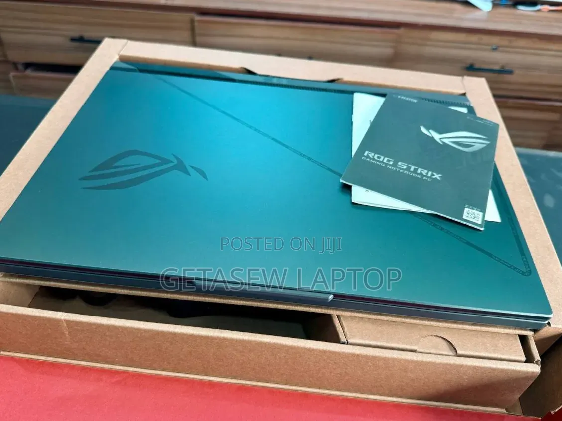 New Laptop Asus ROG Strix G16 G614 16GB Intel Core i7 SSD 1T
