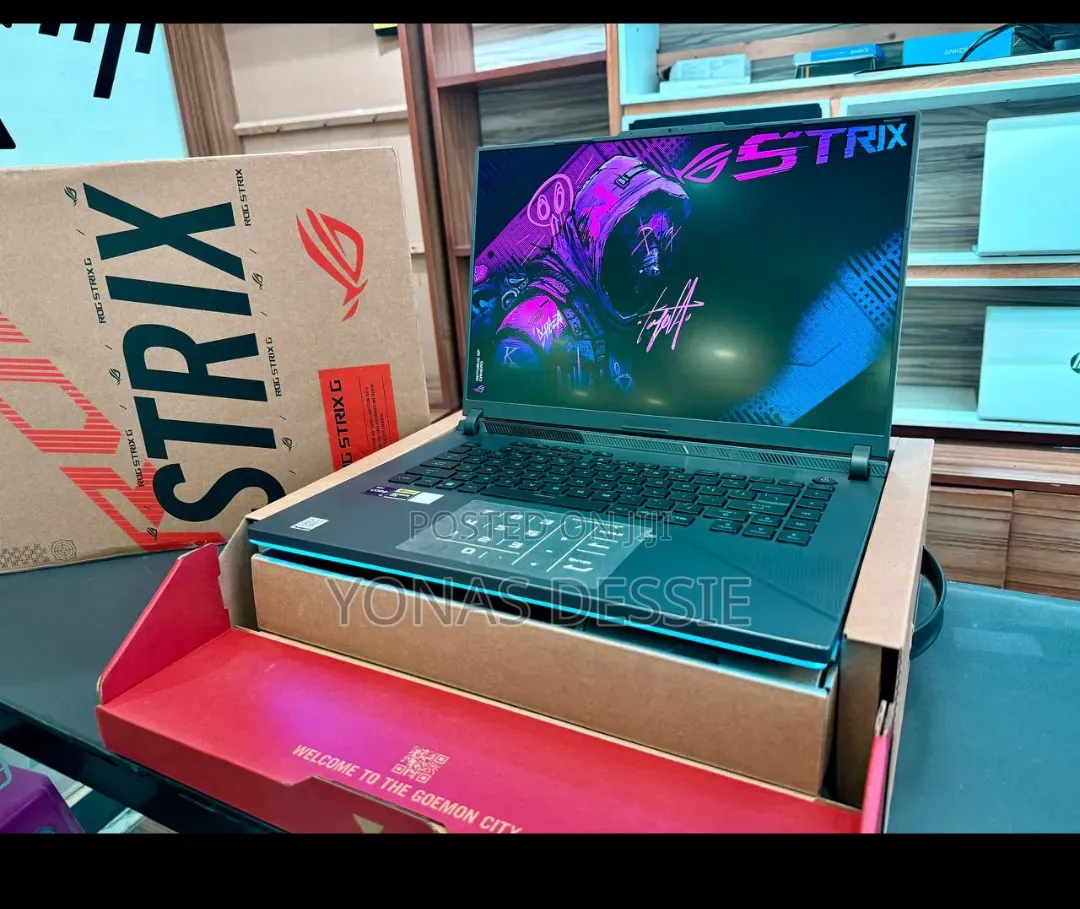 New Laptop Asus ROG Strix G16 16GB Intel Core i9 SSD 1T