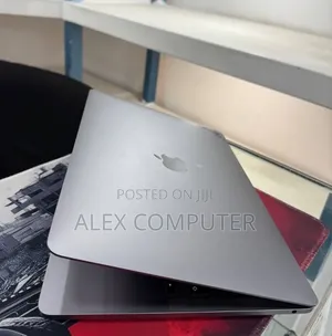 New Laptop Apple MacBook Pro 2021 M1 16GB Apple M1 Pro SSD 512GB